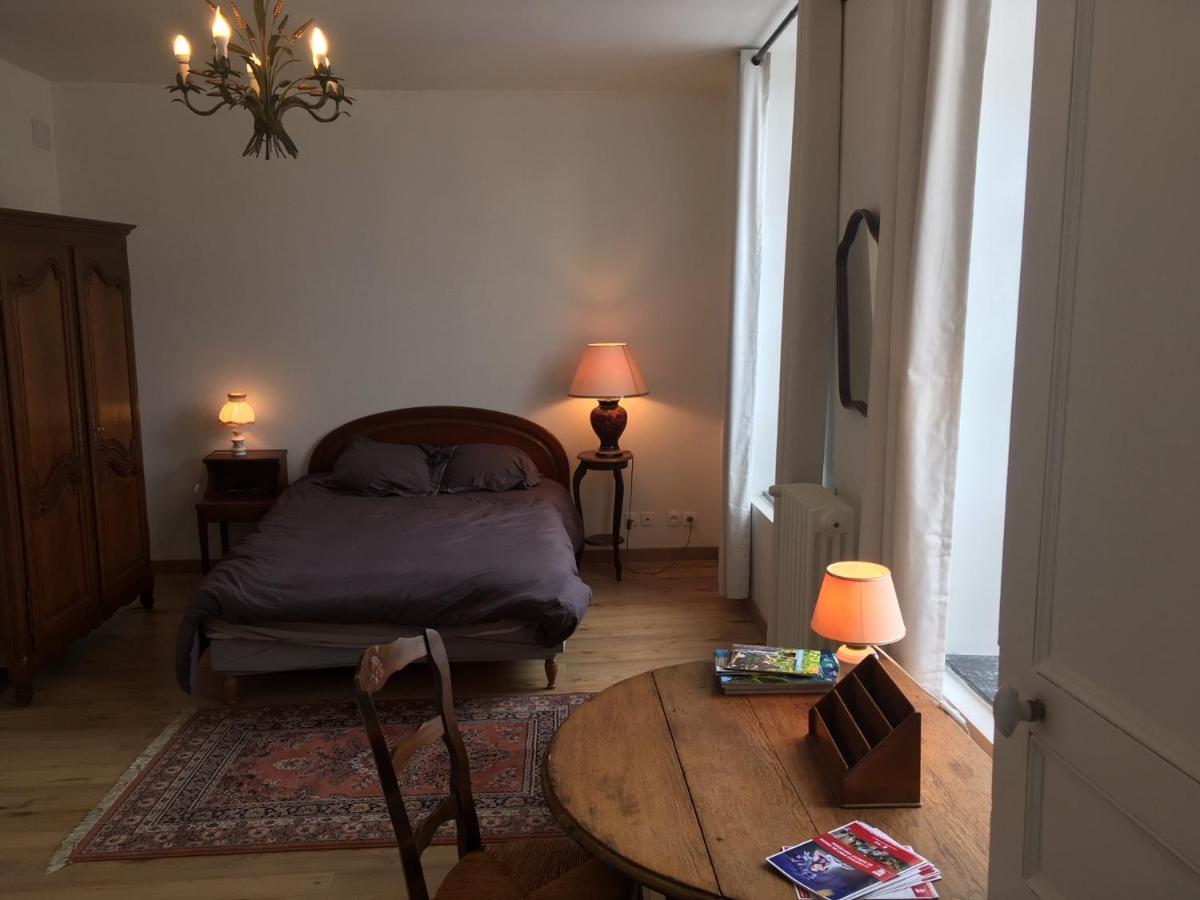 Chambre D'Hote Du Quai Rimbaud Charleville-Mézières Exteriör bild