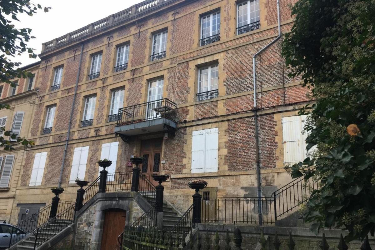 Chambre D'Hote Du Quai Rimbaud Charleville-Mézières Exteriör bild