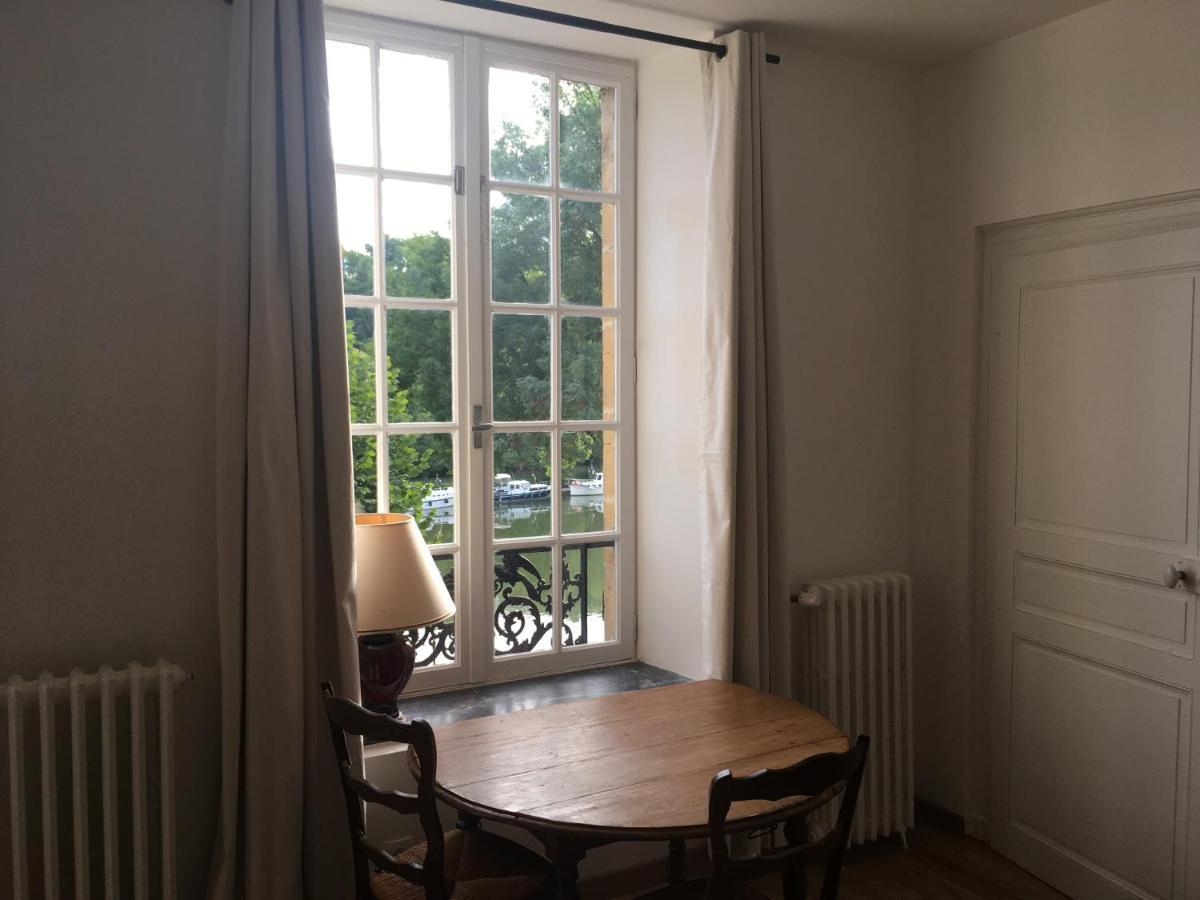 Chambre D'Hote Du Quai Rimbaud Charleville-Mézières Exteriör bild